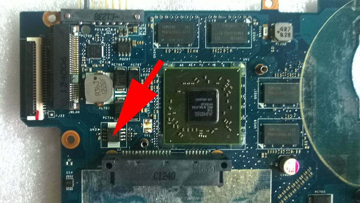 Int rev. BIOS Samsung np350v5c. Видеокарта ноутбука Samsung 350. Samsung np300v5a BIOS Chip. Np350v5c флешка биос.